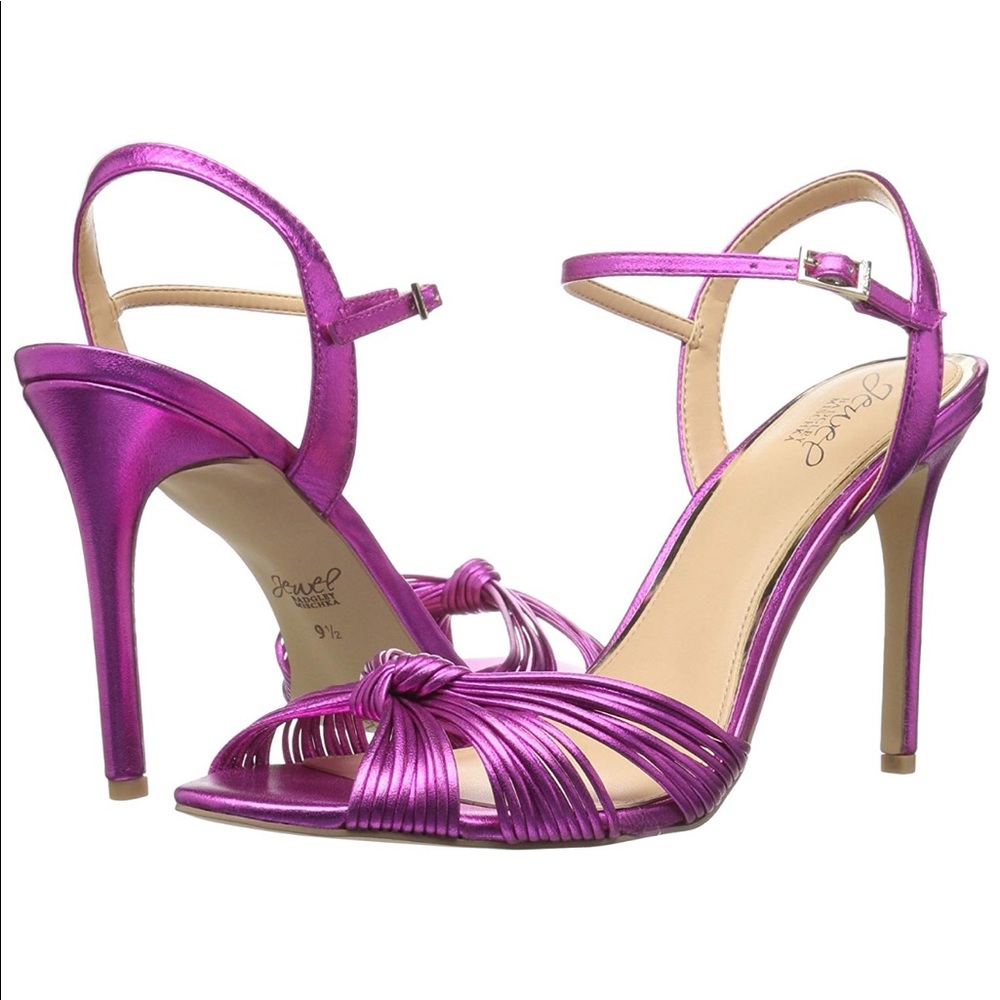 Summer Must-Have!!!  Vintage Knot Sandal